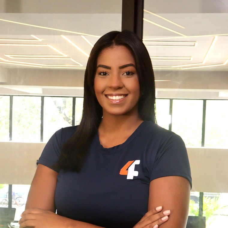Clene Oliveira · CREF 012942-G/PE